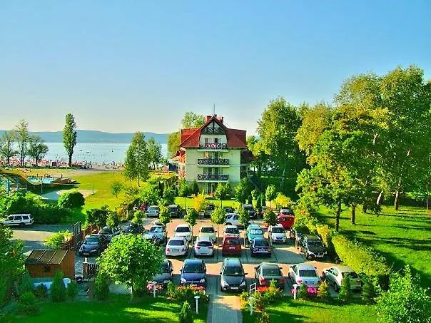 Apartman Napospart 33 *