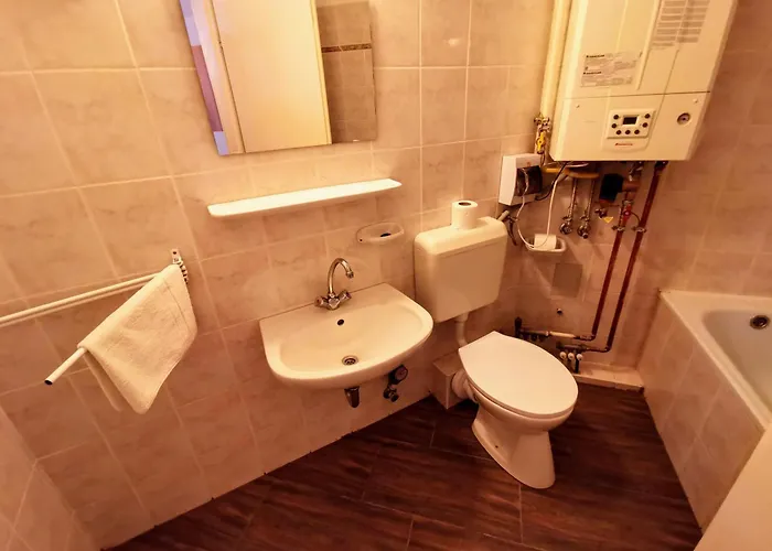 Napospart 33 * Balatonlelle